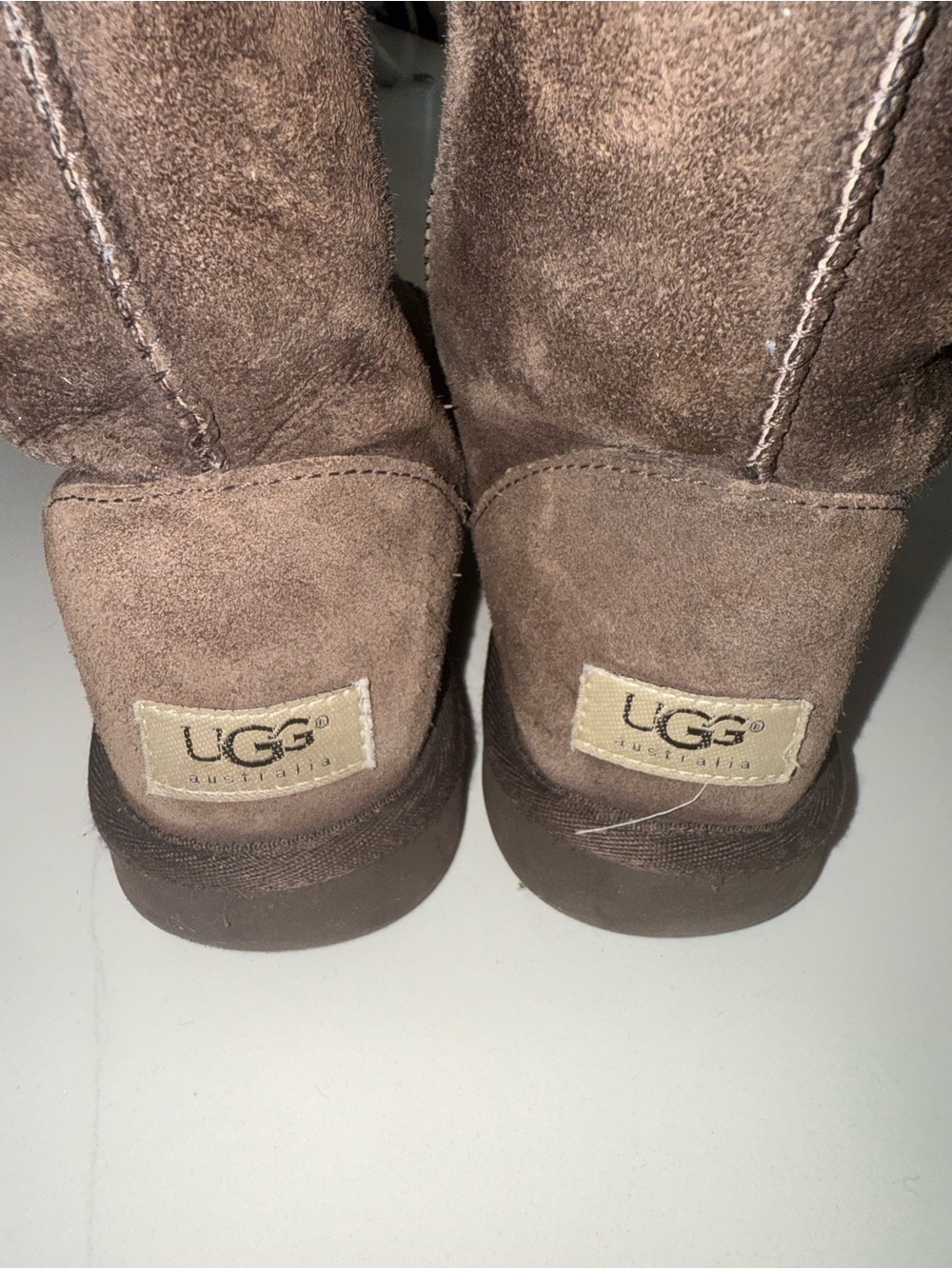 UGG Australia Classic Short Brown Boots Size 8 - Picture 6 of 8